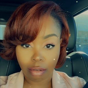 Meet your Posher, Bee